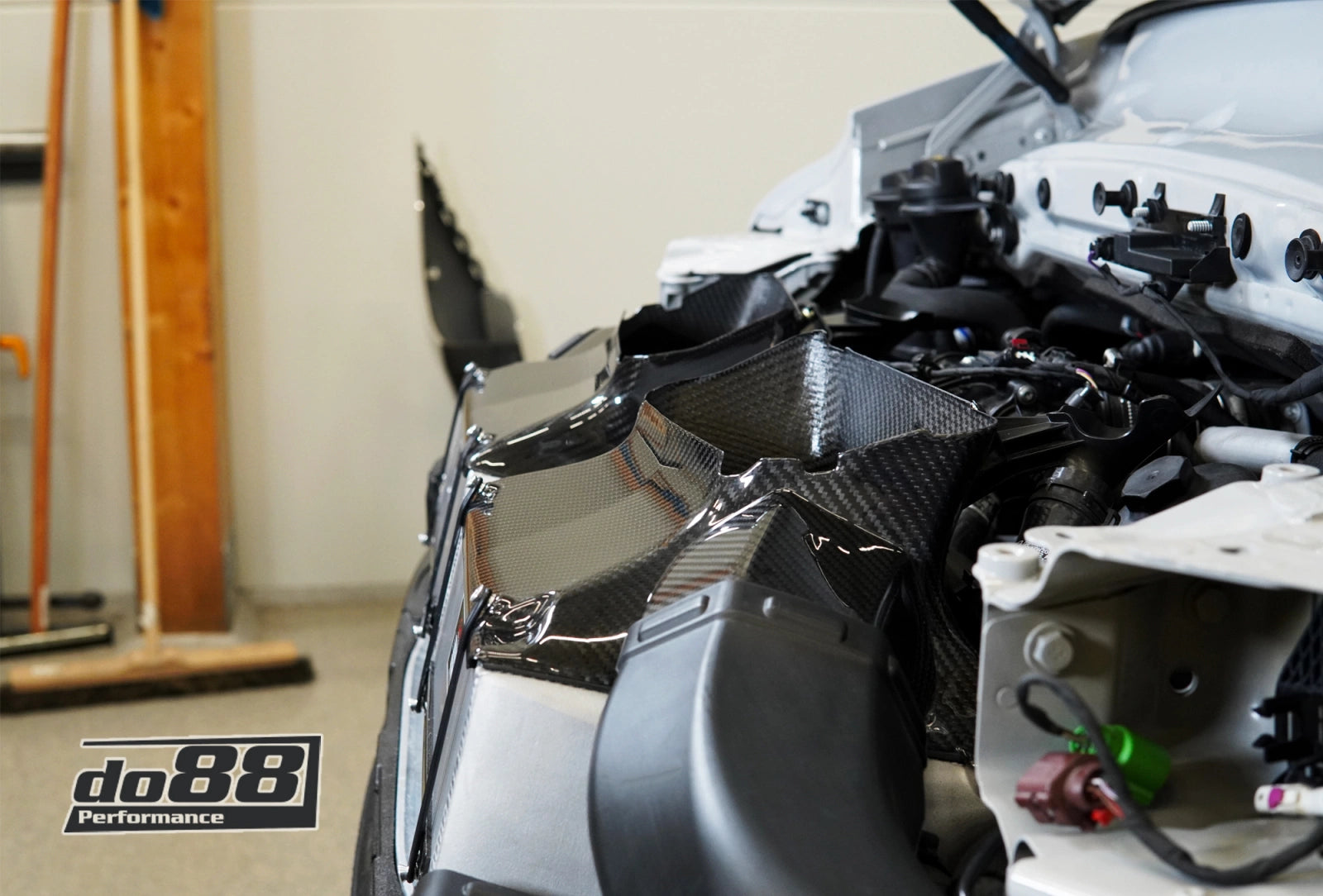 DO88 BigPack Porsche 911 Turbo (992)