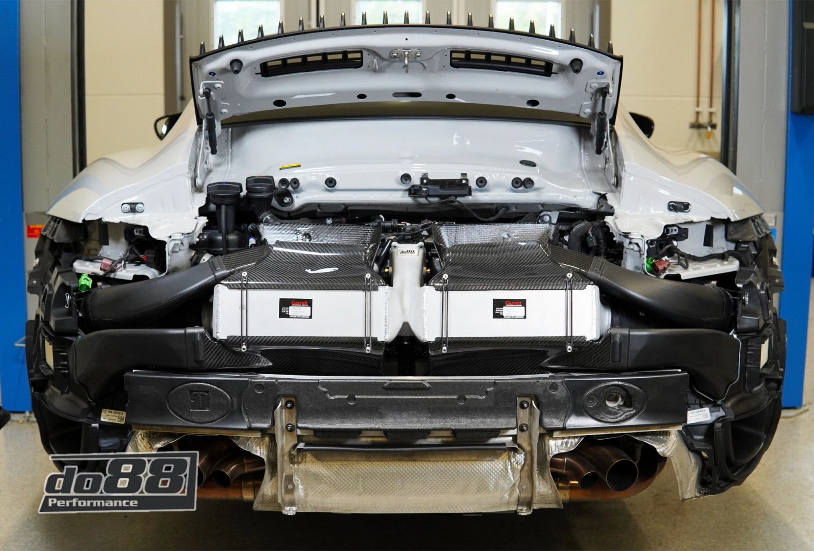 DO88 BigPack Porsche 911 Turbo (992)