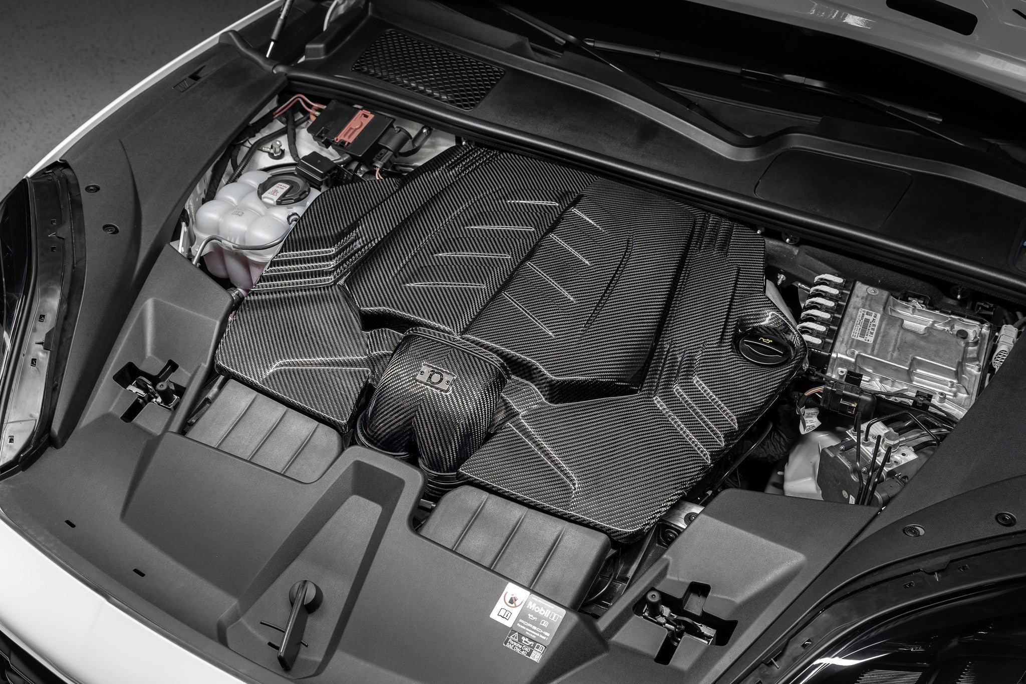 Eventuri Carbon Fibre Intake System - Porsche Cayenne GTS (2025+) | Turbo S (2025+)