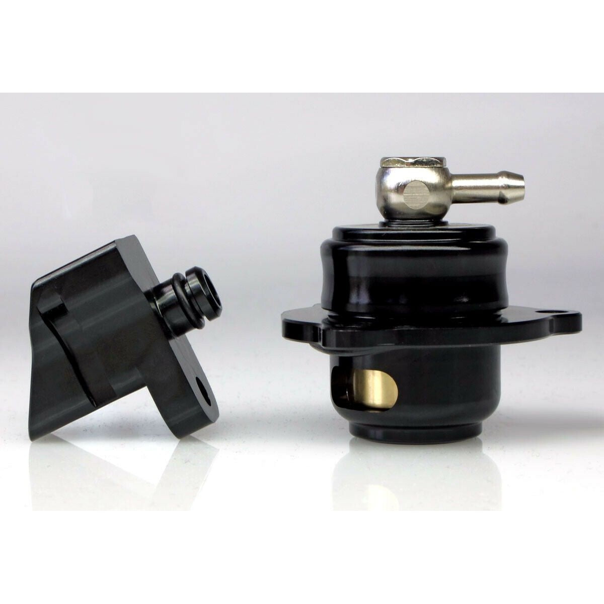Seat Leon 2.0 TSI 2014 on TURBOSMART Shortie Plumb Back BOV Dump Valve EVR05